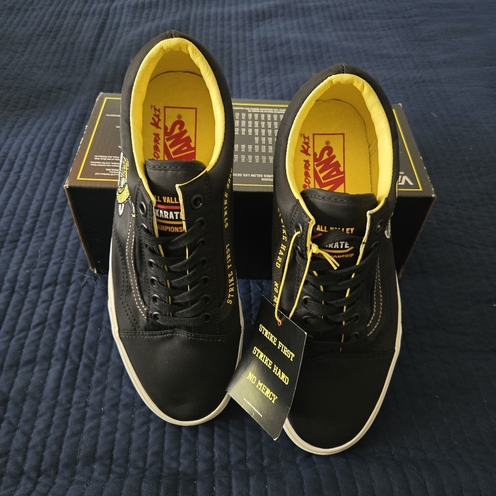 Vans Old Skool Cobra Kai Strike First Men Yellow Black White Rare 122025 - Picture 4 of 10